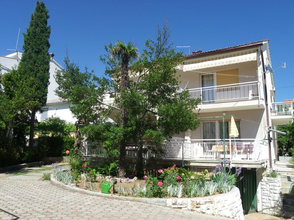 Apartment Nadica Punat Bagian luar foto