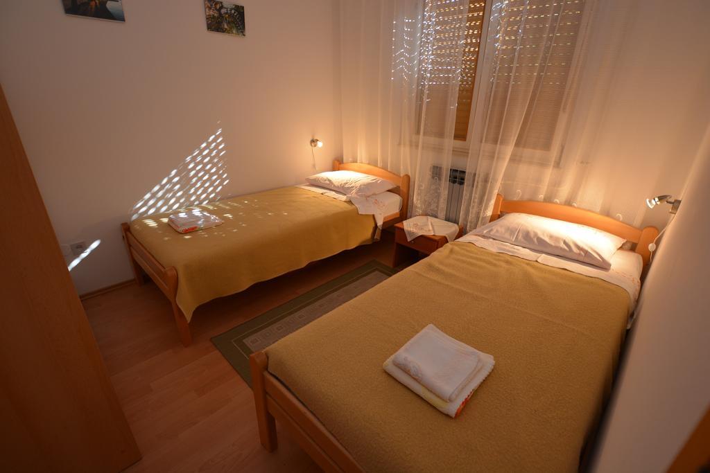 Apartment Nadica Punat Bagian luar foto