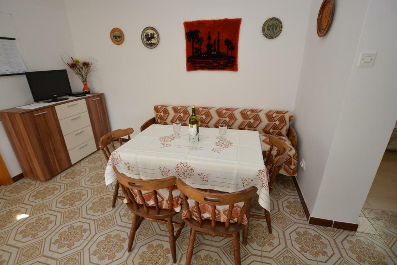 Apartment Nadica Punat Bagian luar foto