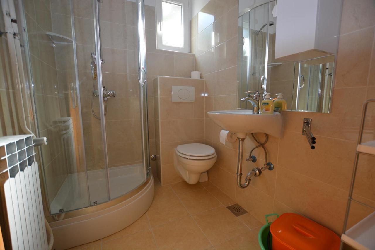 Apartment Nadica Punat Bagian luar foto